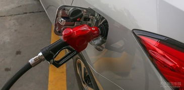 海南提前实施轻型汽车国六标准 推动清洁能源转型，守护绿色生态岛